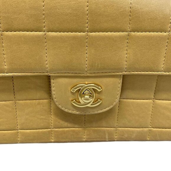 Auth CHANEL Chocolate Bar Beige Lambskin Shoulder Bag Gold hardware - Picture 12 of 15
